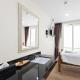 Royale 8 Ville Guest House, Bangkok - Photo 9