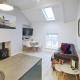 Host & Stay - The Surfer's Loft Apartment Saltburn-by-the-Sea - Photo 3