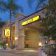 Super 8 by Wyndham North Hollywood, North Hollywood