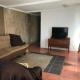 Contemporary Stay at Giraffe Cottage, Benoni (Foto 4)