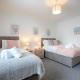 Parking, Smart Tv's in all Rooms, Central Location, Swansea - Foto 3