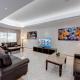 J5 Four Bedroom Villa Holiday home in Mirdif, Dubái - Foto 1