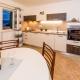 Apartment Leut with spacious terrace and sea view, Slatine (fotografie 9)