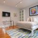 A Stylish Stay w/ a Queen Bed, Heated Floors.. #11 Brookline - Foto 3