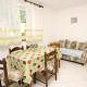 Apartments by the sea Slatine, Ciovo - 6888, Trogir (Traù) (foto 9)
