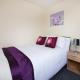 Budget Rooms Oldham - Photo 4
