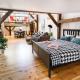 Cozy Studio Mansard Riga Old Town Aptartment, AC, Riga (foto 3)
