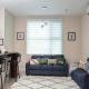 The Crimson Apartment, Kingston (fotografie 8)