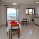 Apartments by the sea Kustici, Pag - 6353, Zubovići (fotografie 3)