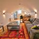 Pell Dell Apartment, Holmfirth