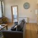 Postman's Knock, Lynmouth, first floor apartment with private parking, Lynmouth (zdjęcie 7)
