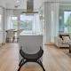 1BR City Center Home by the Park with Private Sauna, Balcony & Lake View, Helsinki (photo 2)
