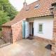 Lizzies Cottage Horncastle - Photo 3