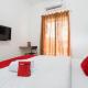RedDoorz Plus @ Boulevard Residence BSD, Tangerang - Fotografie 6