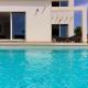 Modern villa Nerina with private pool near Pula, Pula (fotografie 10)