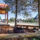 Huckleberry Hollow by KABINO Hot Tub FirePit PS2 Satellite Grill WiFi Golf Course, Island Park (foto 5)