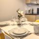 4 Dbl Beds, Modern Apartment, Free Parking and Home-from-home Wakefield - Foto 4