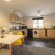 4 Dbl Beds, Modern Apartment, Free Parking and Home-from-home Wakefield - Foto 10