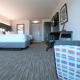 Holiday Inn Express & Suites Hood River by IHG - Photo 8
