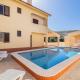 Villa Flor de Maio by Interhome, Patroves