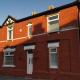 Corner House, Sleeps 8 in 4 Bedrooms, near train station, Great Value!, Manchester - Photo 3