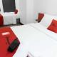 RedDoorz Plus at MM Hotel Las Pinas former RedDoorz Plus Near Bamboo Organ, Manille - Photo 10