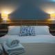 Sophia's Penthouse Apartment With Jacuzzi and Acropolis View From Big Terrace, Athen - Foto 6