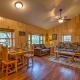 Cabin by the River Visited by Treehouse Masters!, Ferryville (fotografie 3)