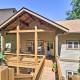 Green Shadows Condo with Fireplace, Deck and Views!, Whittier (fotografie 3)