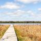 Lakefront Cabin with Private Deck, Dock and Fire Pit!, Nevis (Foto 3)