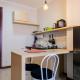Warm and Relax 1BR at Asatti Garden House Apartment By Travelio, Tangerang - Fotografie 3