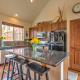Updated Granby House with Loft, Pool Access and More!, Granby (foto 7)