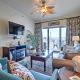 Beachfront Condo with Pool Access in Biloxi! - Foto 1