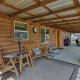 Bartlesville Cabin with Pool, Hot Tub and Trampoline!, Bartlesville (fotografie 2)