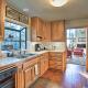 Cozy Idyllwild Cabin with Decks - Steps from Hiking!, Idyllwild (fotografie 7)