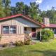 Vintage House with Fire Pit Less Than 6 Mi To Kentucky Lake!, New Concord (photo 3)