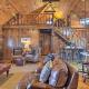 Luxe Cabin with Hot Tub on 5 Acres in Pearcy!, Pearcy (foto 6)