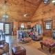 Luxe Cabin with Hot Tub on 5 Acres in Pearcy!, Pearcy