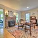 Home with Patio, 2 Blocks to St Lawrence River, Clayton (foto 7)