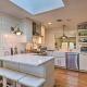 Luxury Hamptons Home on Canal with Dock and Kayaks!, East Quogue (fotografie 8)