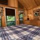 Family Cabin on 6 Acres with Lake Access and Hot Tub!, Springfield (fotografie 10)