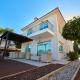 Beach Front Bella Vista by Ezoria Villas, Protaras (fotografie 5)