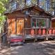 Cozy Cabin with Deck and Fireplace in Big Bear! Big Bear City - Foto 2