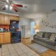Urban Newark Apt, 1 Mi to Prudential Center!, Newark