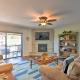 Bright Ruidoso Condo with Deck and Golf Course Views!, Ruidoso