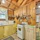 Southold Cottage with Patio and Grill - Walk to Beach!, Southold (fotografie 9)