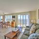 Ocean-View Cape Cod Condo in Truro! - Foto 1