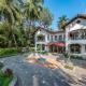 SaffronStays Thalassea, Alibaug - picturesque sea-facing villa with colonial decor, Alibaug - Foto 4