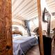 UNESCO Hidden Arches – Restored 3 Bedroom Apartment in the Historic Pilies St., Wilno (zdjęcie 6)