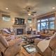 ‘Sugar Bear Lodge’ w/ Game Room - 5 Mi to Village!, Lake Arrowhead